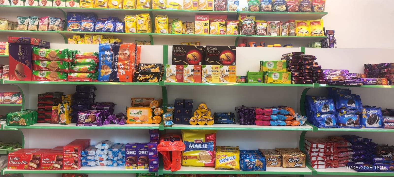 Snacks & Biscuits