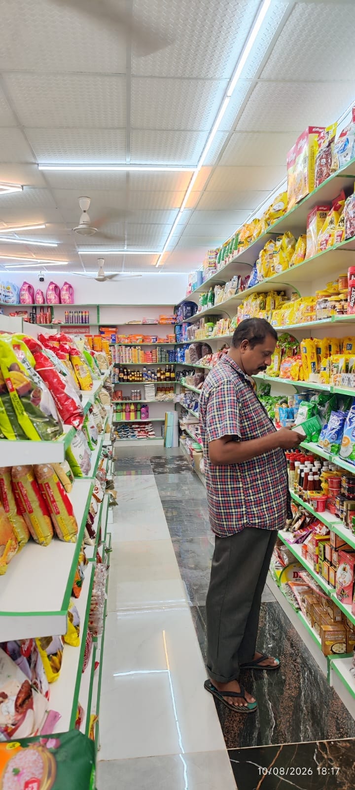 Customer shopping at B MART Kadakkavoor